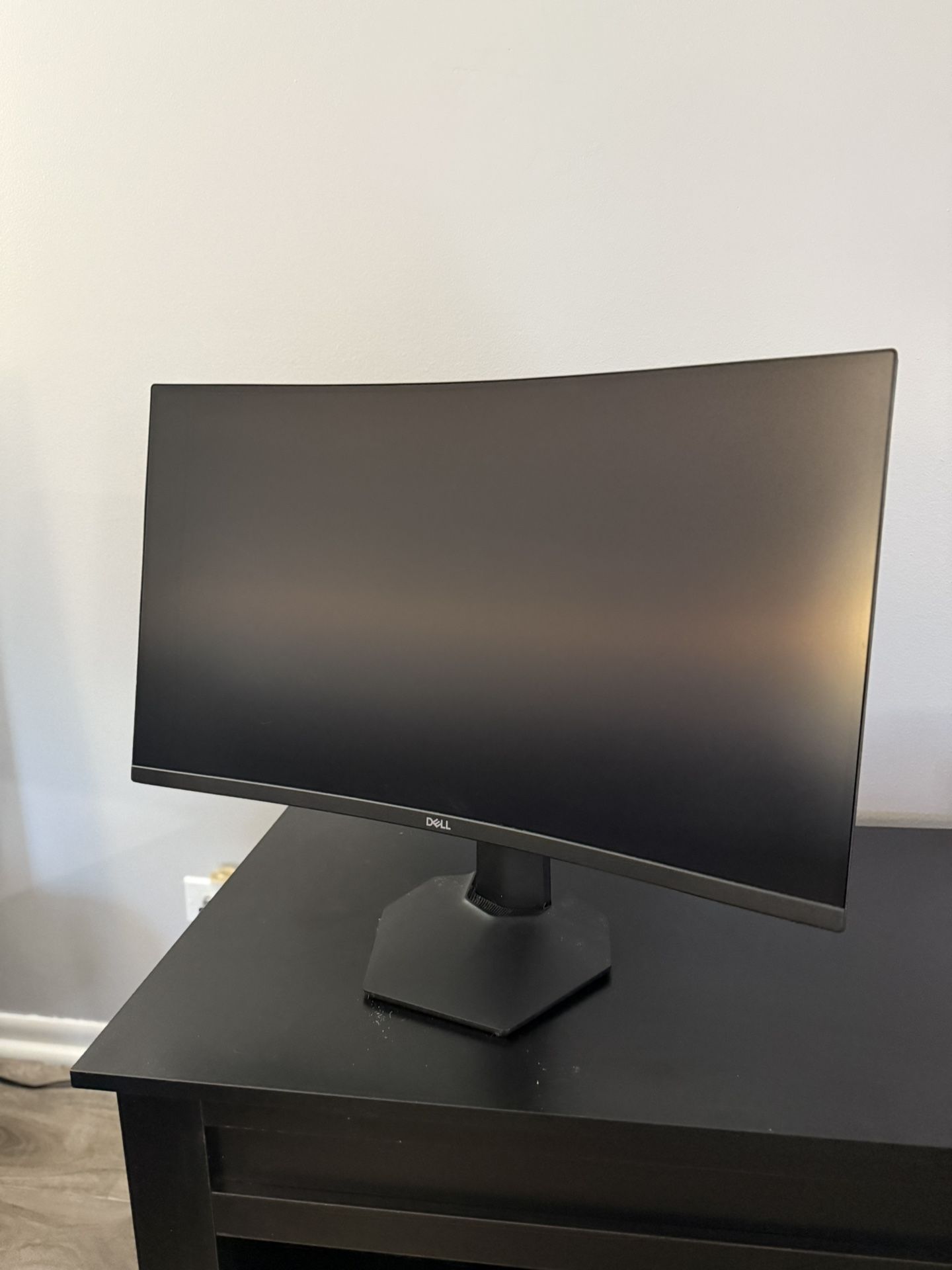 Dell curved 27” QHD Gaming Monitor