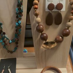 Statement Jewelry 