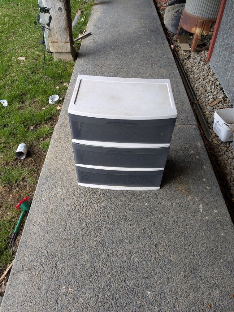 3 Drawer Container