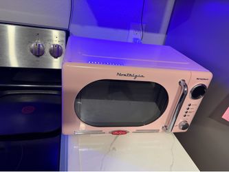 Pink nostalgia microwave