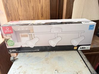Globe Clara LED 3-Light Track Bar