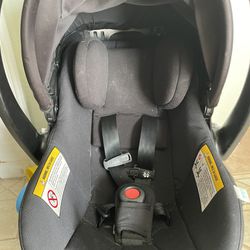 Clek Liing Infant Car Seat and base