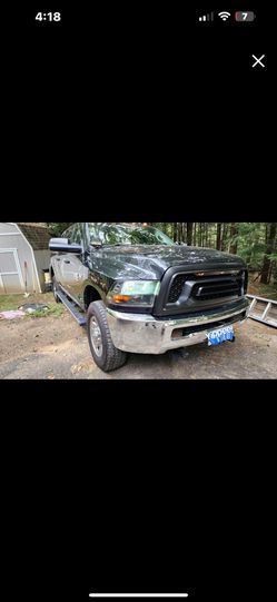 IKON MOTORSPORTS, Grille Compatible With 2010-2018 Dodge Ram 2, Matte Black Mesh Front Bumper Hood Upper Grill Shell with Signal, 2011 2012 20