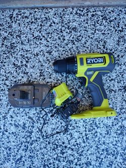 Drill set ryobii 18v battery and charger included
