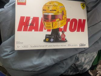 Brand New Lego Lewis Hamilton Helmet 884 pieces