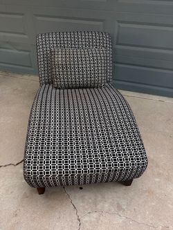 Chaise lounge
