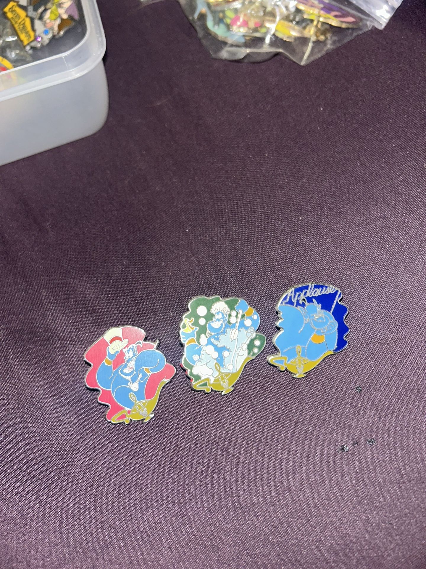 Disney Genie From Aladdin 2015 Hidden Mickey Pin Set! 3 Out Of 6.