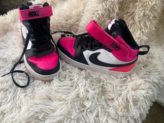 Used Nike high top shoes size 4