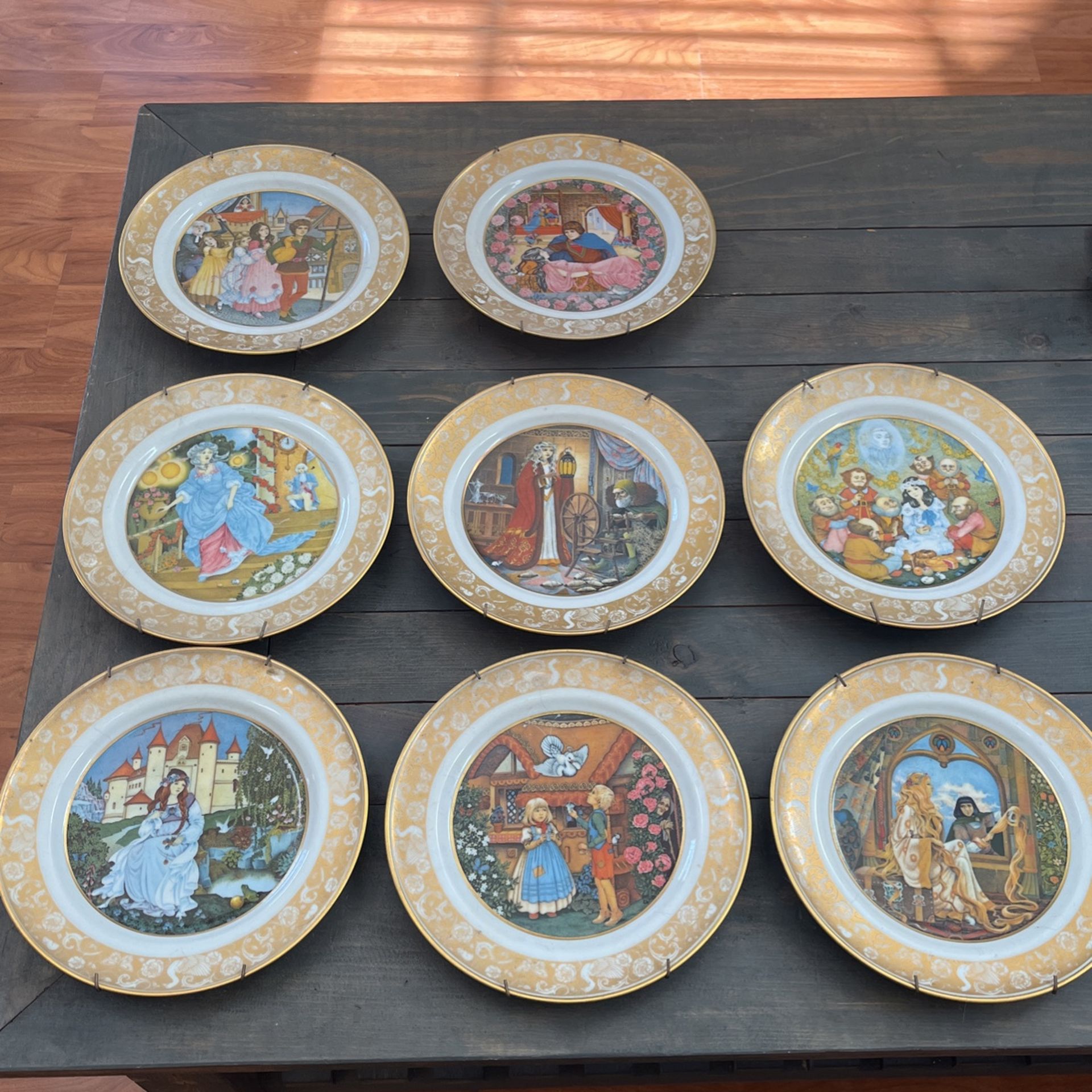 Disney Collectible Plates. 