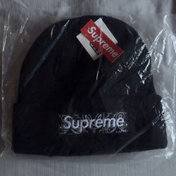SUPREME BLACK BEANIE