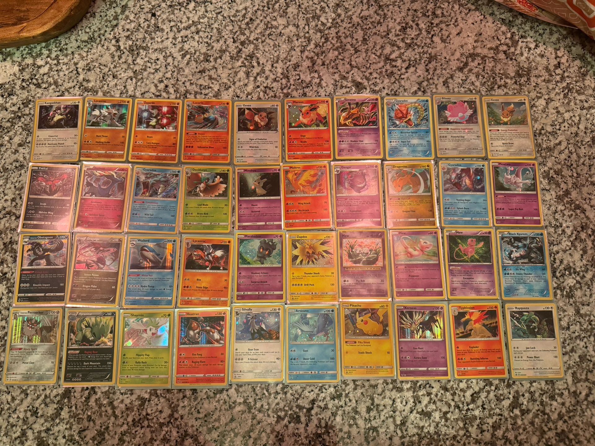 Pokémon Cards (40)