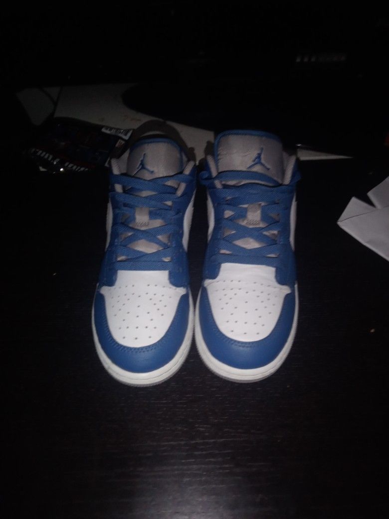 Jordan 1 Low top 6.5 Y