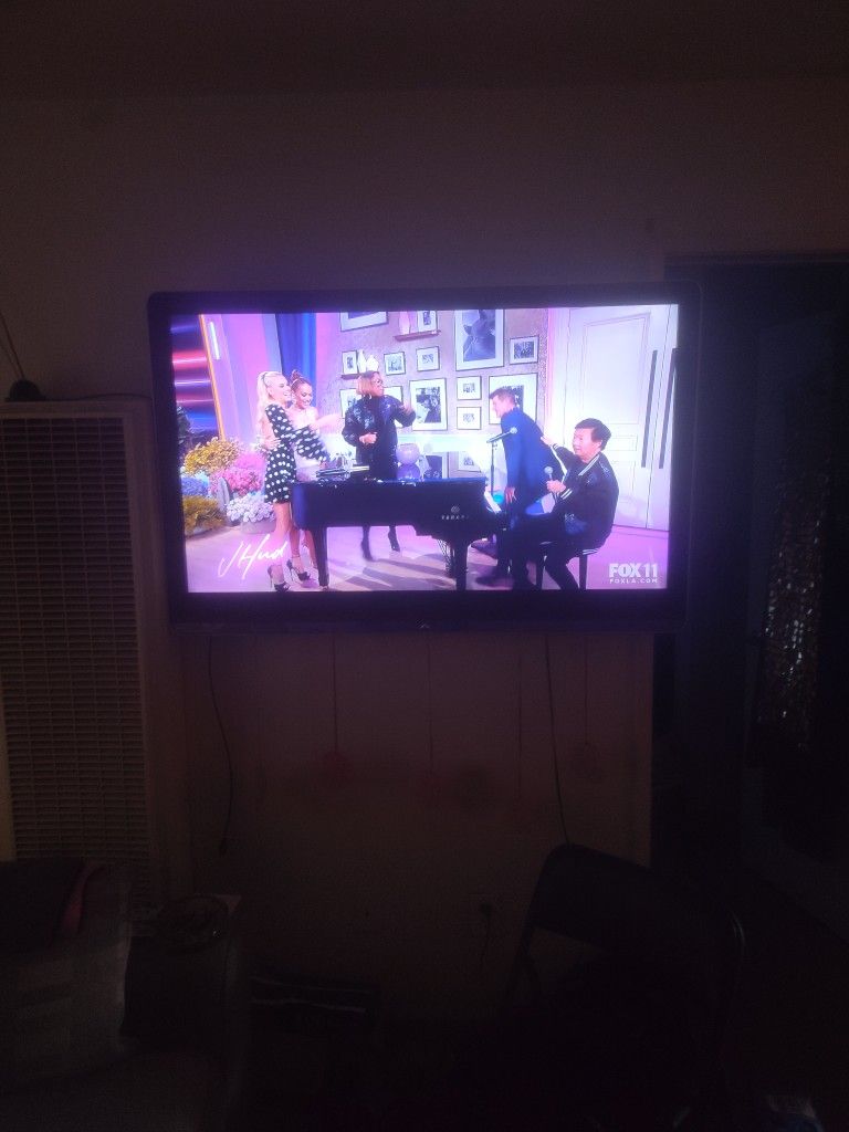 58" Sharp Tv