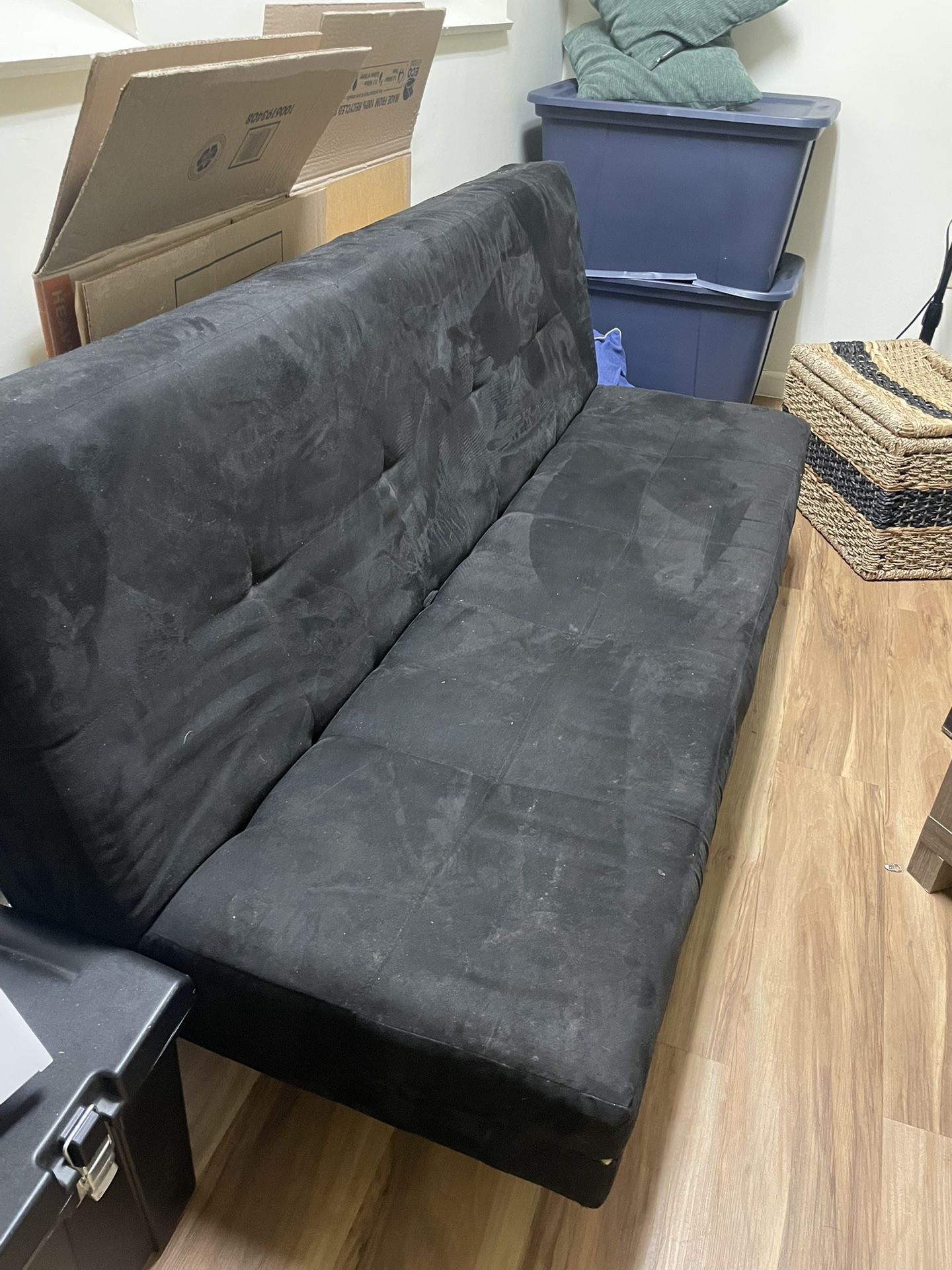 Black Futon