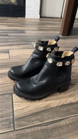 Size 8.5 Steve Madden boots
