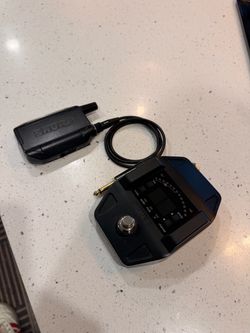 Shure GLXD wireless guitar system