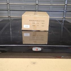 Tonneau Leer 6x6 Bed Cover 