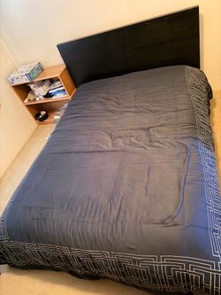Full size bed with mattress
