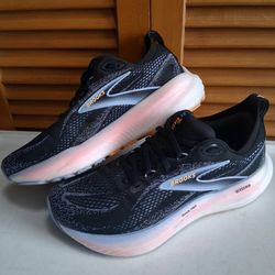 Brooks Glycerin 22 Women's Running Shoe * Size: 9 (Medium)