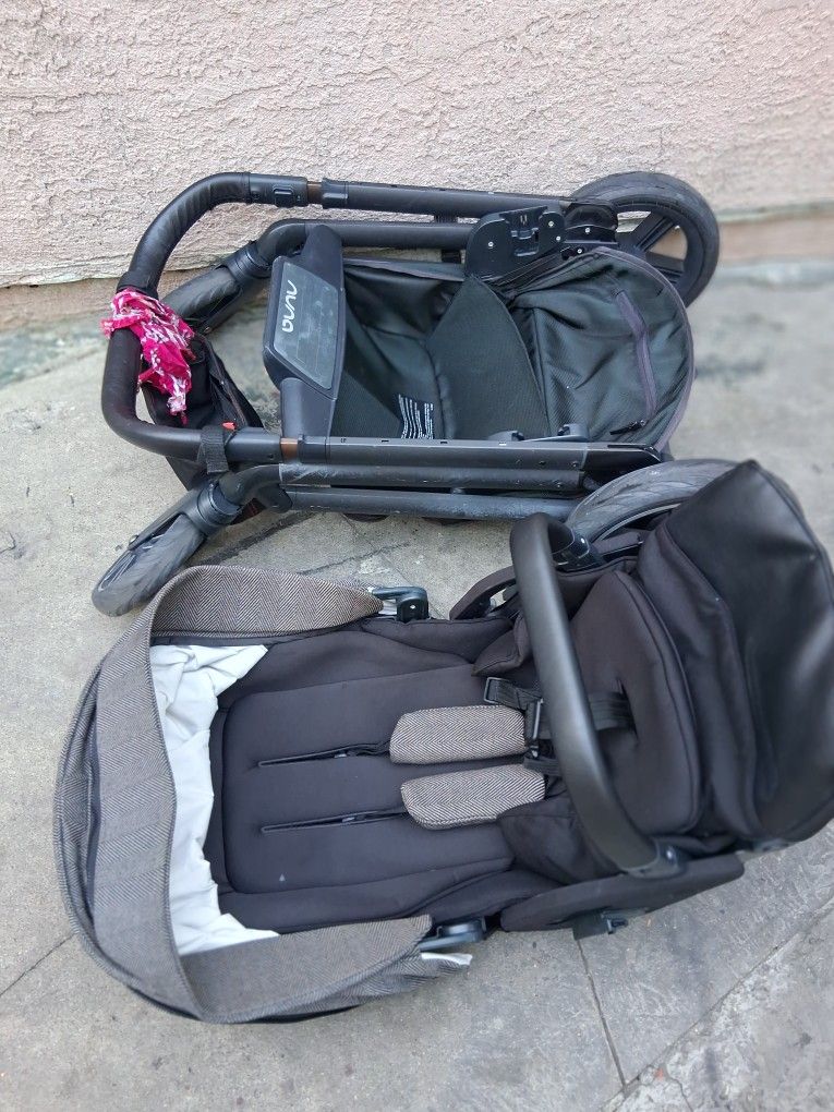 Nuva Stroller