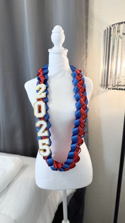 GRADUATION LEIS