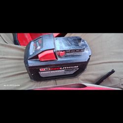 Milwaukee High Output 12.0 Battery