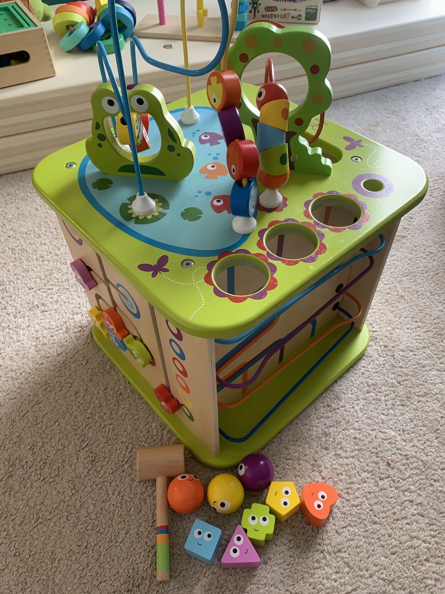 Hape Activity Cube