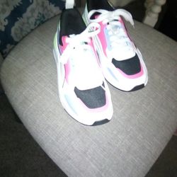 Puma Tenna Shoes