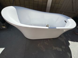 70” Modern Acrylic Freestanding Slipper Bathtub + Faucet Hardware