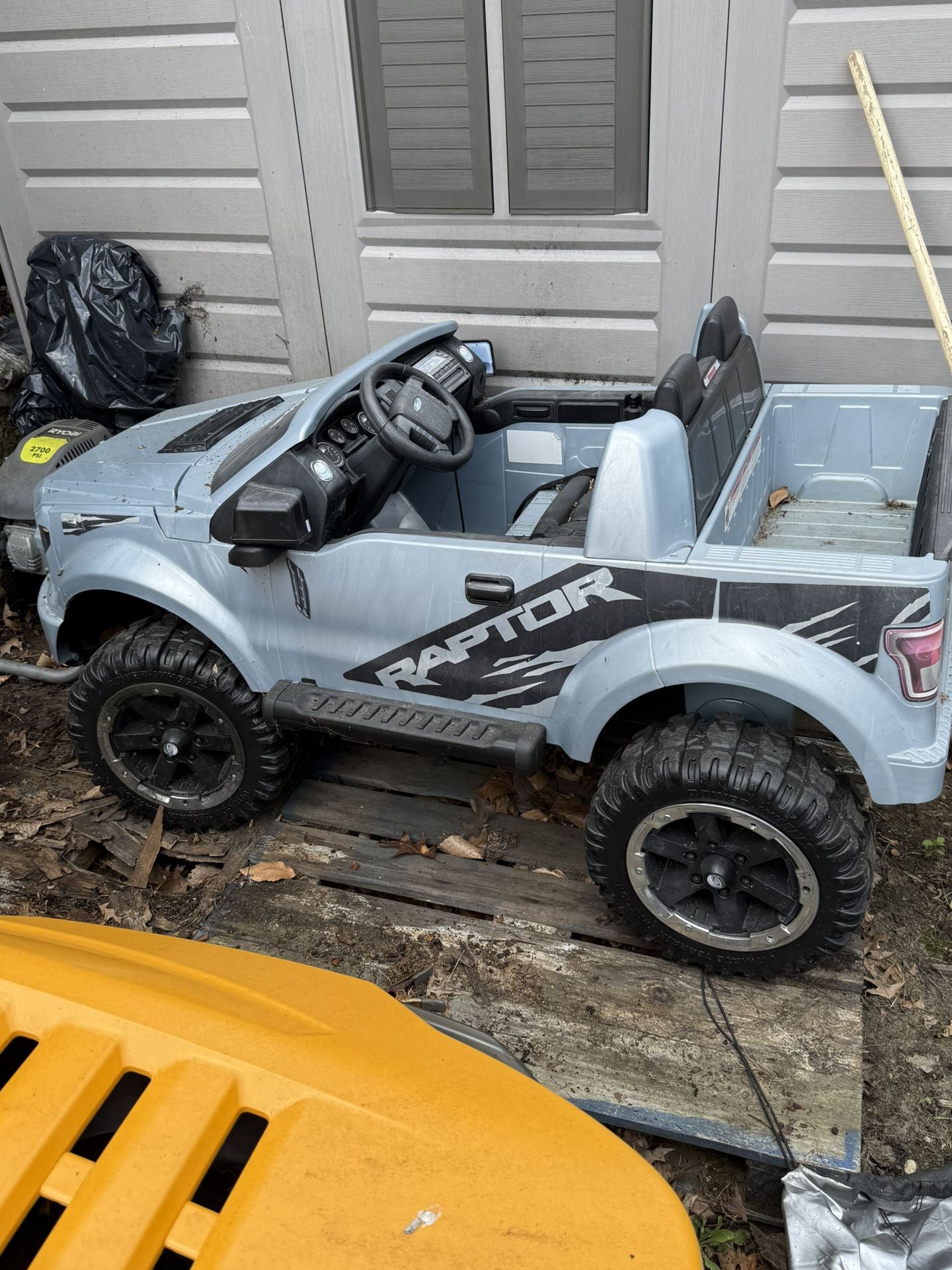Power Wheels Ford F-150