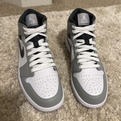 Air Jordan 1 Mid Lt Smoke White Anthracite
