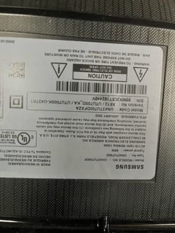 Samsung 43 in tv used w/remote