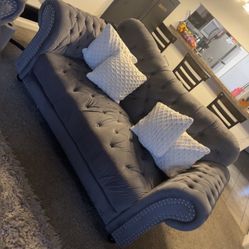 Sofa & Loveseat 
