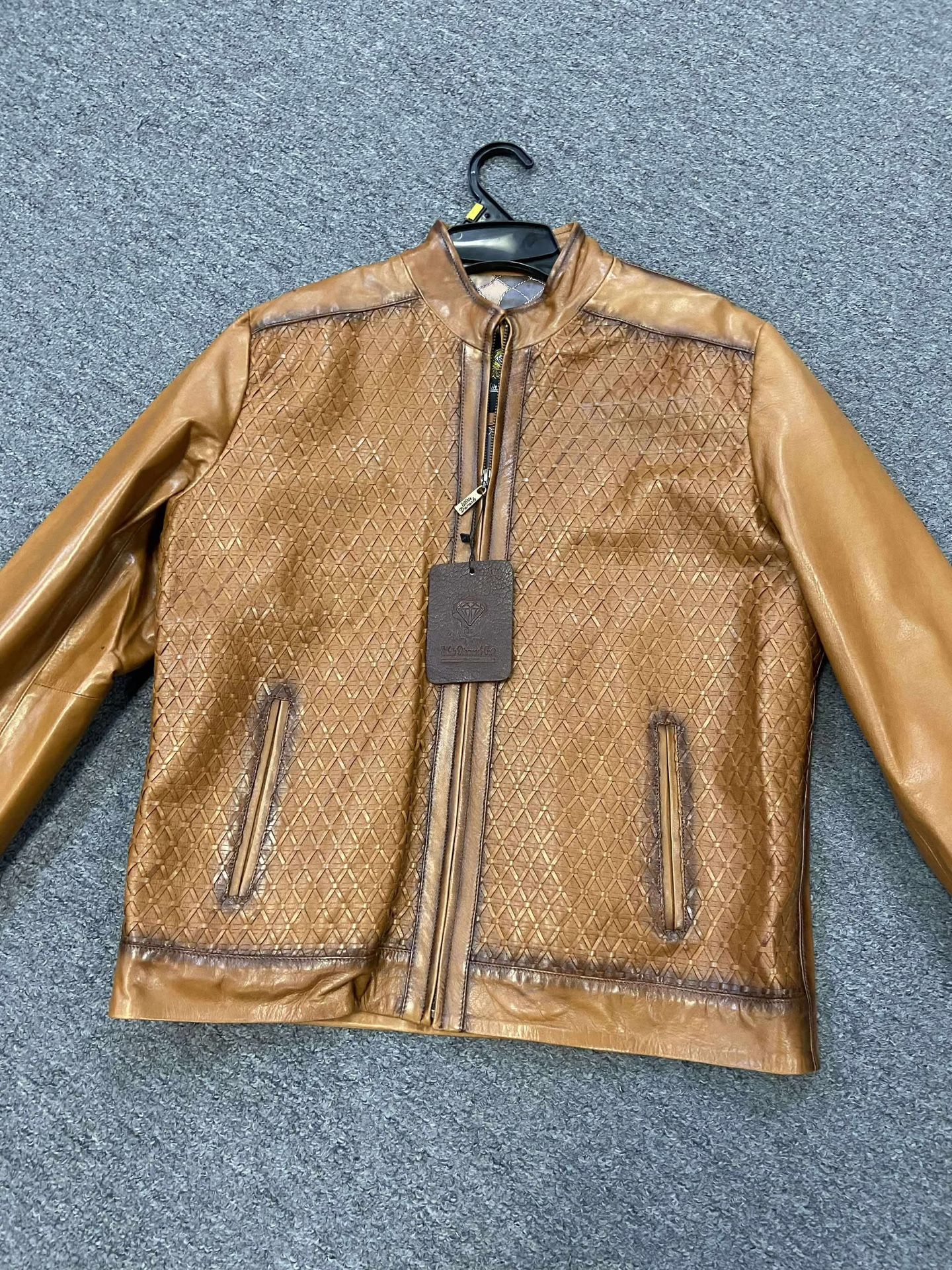 Nuevas chamarras de Piel original trenzada a mano