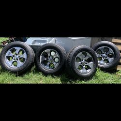 Set Of 4 Jeep Wrangler Wheel Tires 18” Bridgestone Dueler A/T