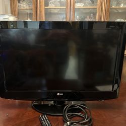 LG TV 32 Inch - Perfect For Kids, Porch, Bedroom Or AirBnb 