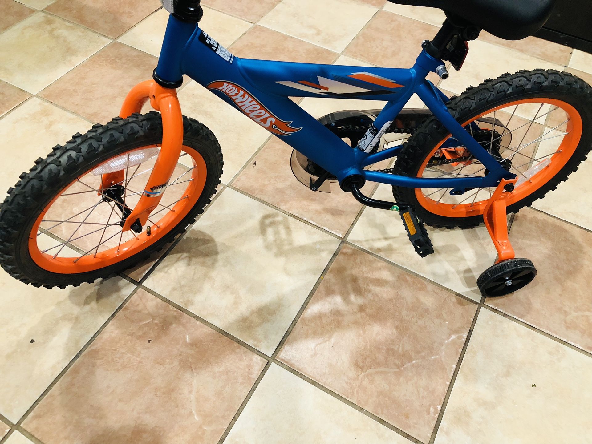 Hot Wheels Boy Bike