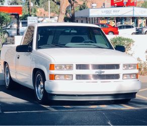 New 88-98 gmc/chevy headlights