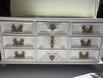 Mueble  de Buena Madera antiguo