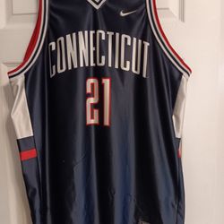 Vintage Nike Connecticut Huskies Jersey 