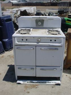 vintage WEDGEWOOD gas range 36 inches long