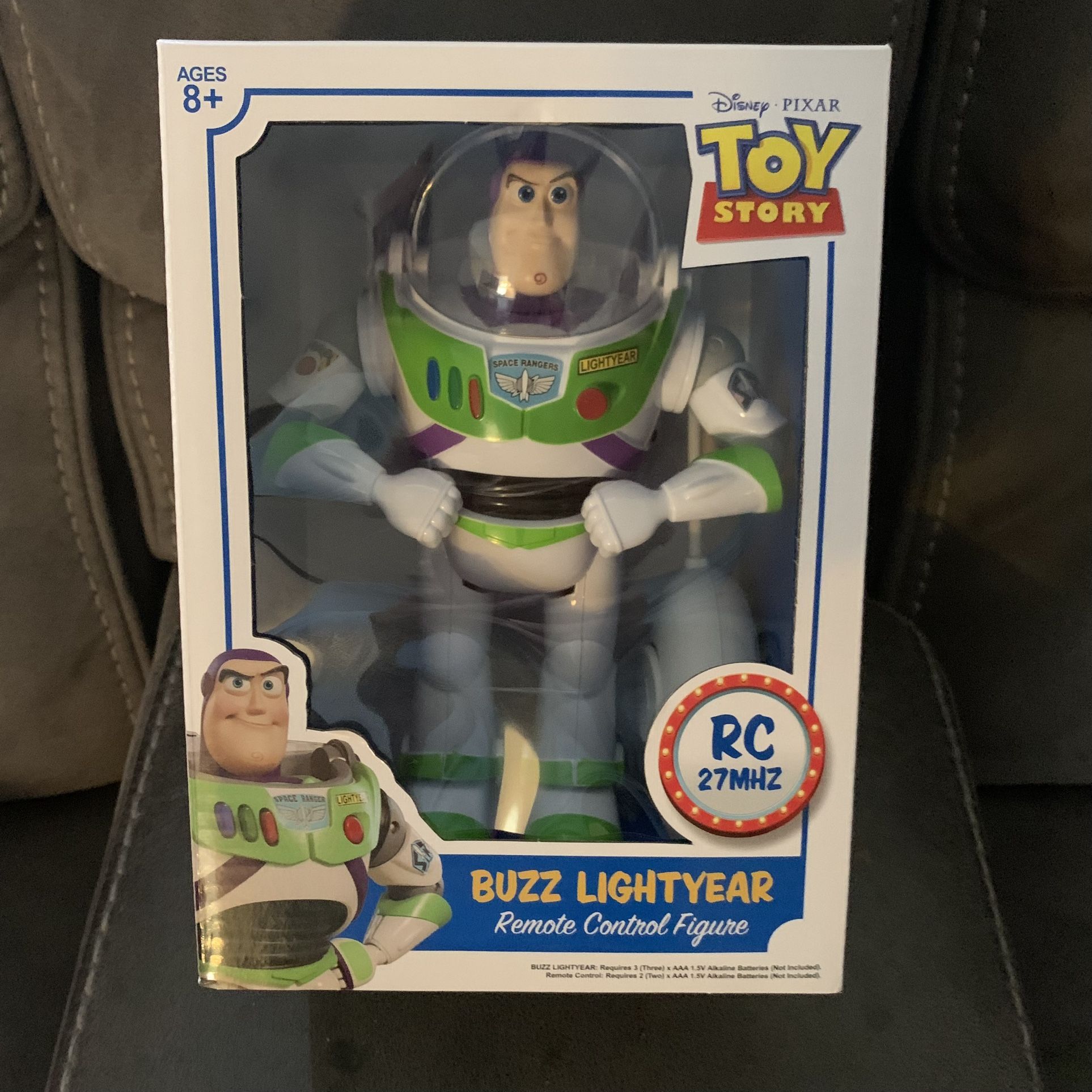 NEW Disney Pixar Toy Story 4 BUZZ LIGHTYEAR Remote Control Figure NEW IN BOX 8+