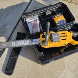DeWalt 20V Max 20in. Brushless Battery Powered Chainsaw 