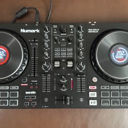 Numark Mixtrack Pro FX Serato DJ Controller with 2 Decks, Mixer, (Effects Paddles and Audio Interface)