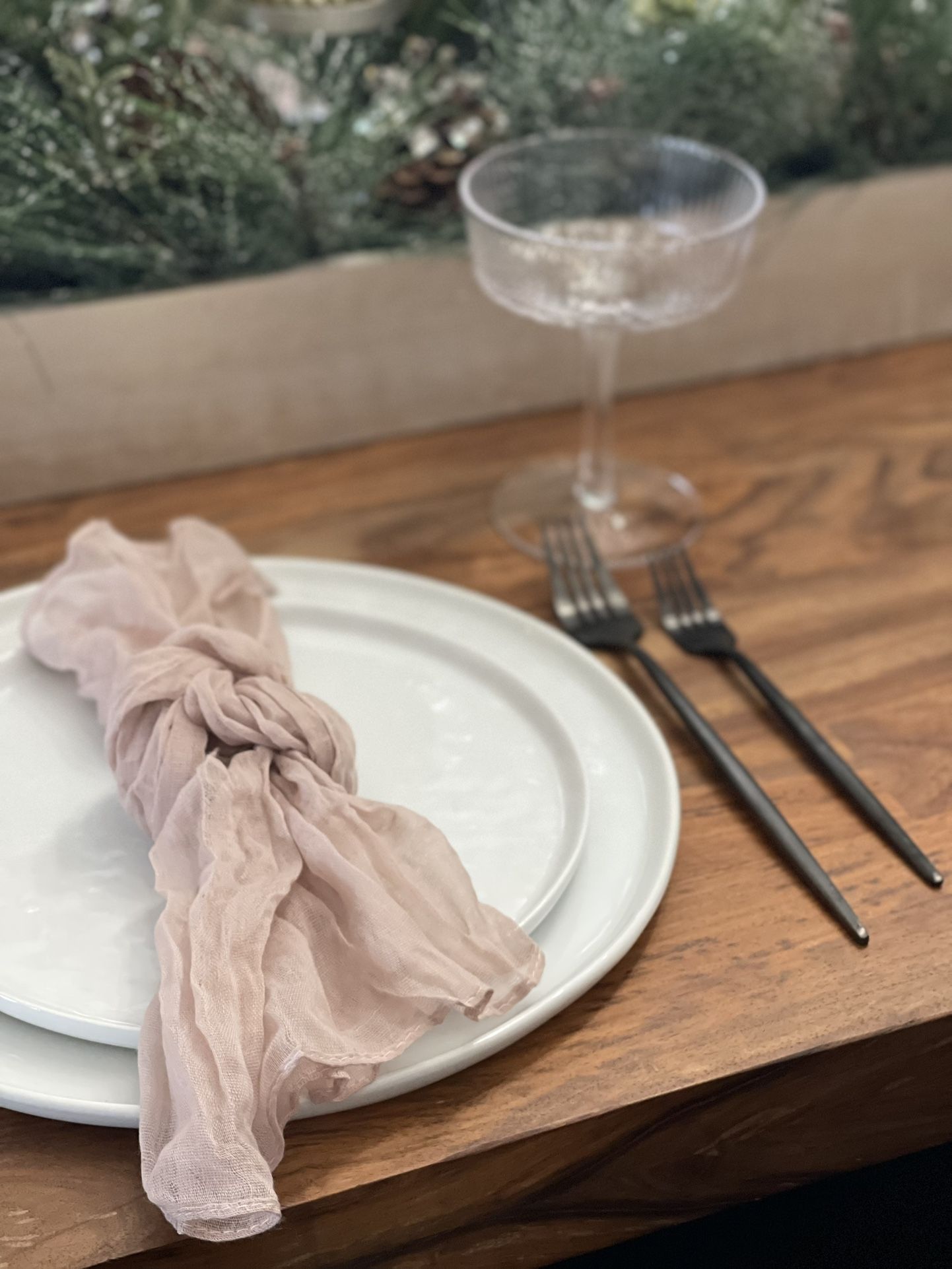 Crate And Barrel Mercer Plate Setting for Sale in WA OfferUp