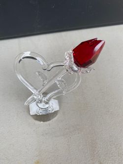 Glass heart with rose
