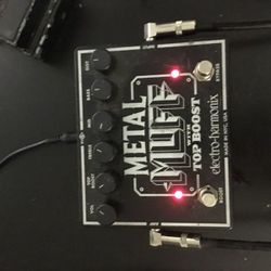 Metal muff distortion pedal