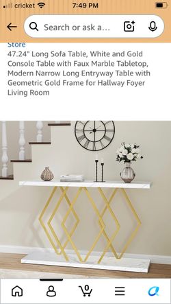FREE Entry way Table Pickup is Pending