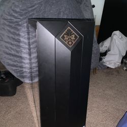 HP Omen Obelisk 875-0xx