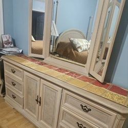 SOLID WOOD DRESSER AND AMORIE